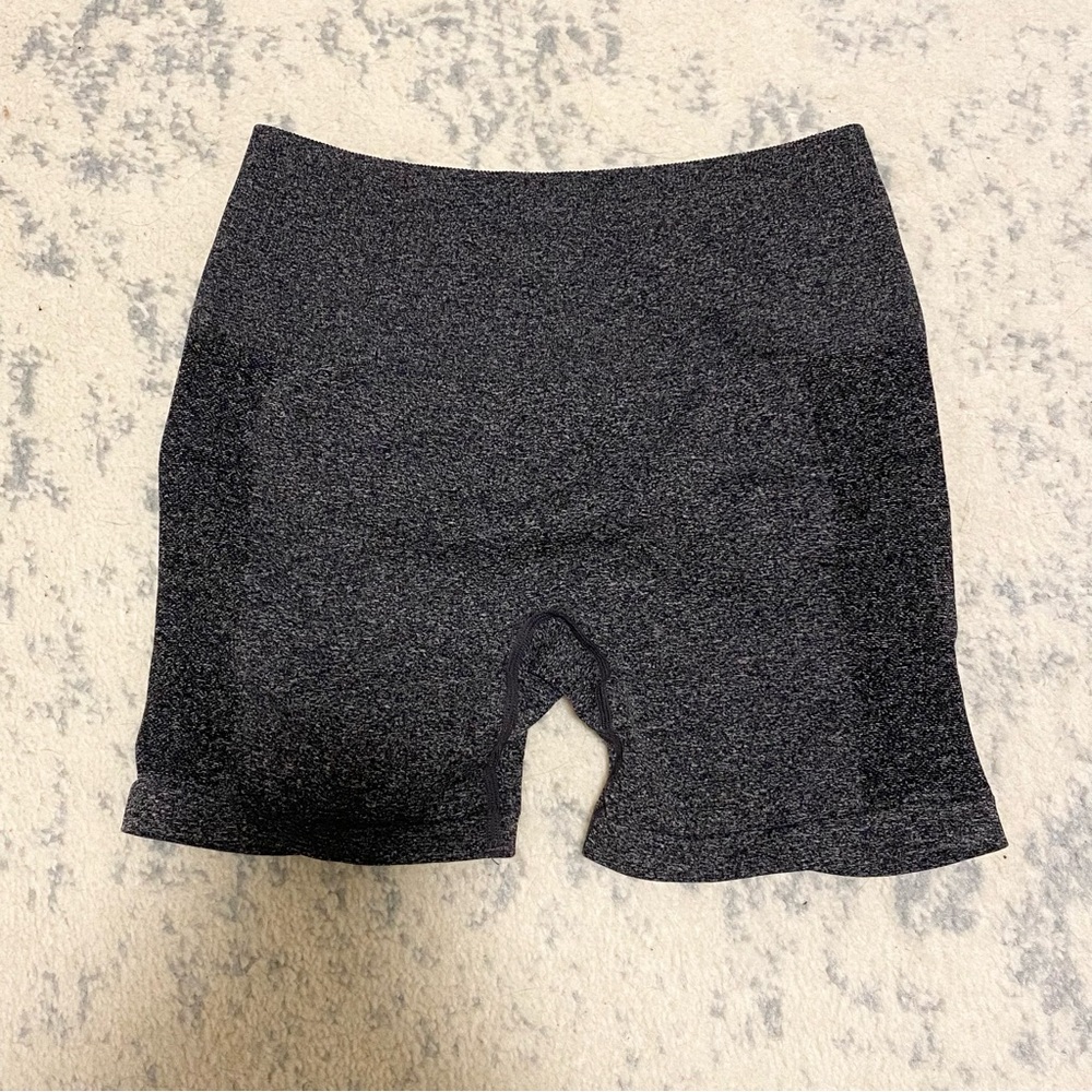 3/$10 🌸 Sunzel Grey Gym Shorts